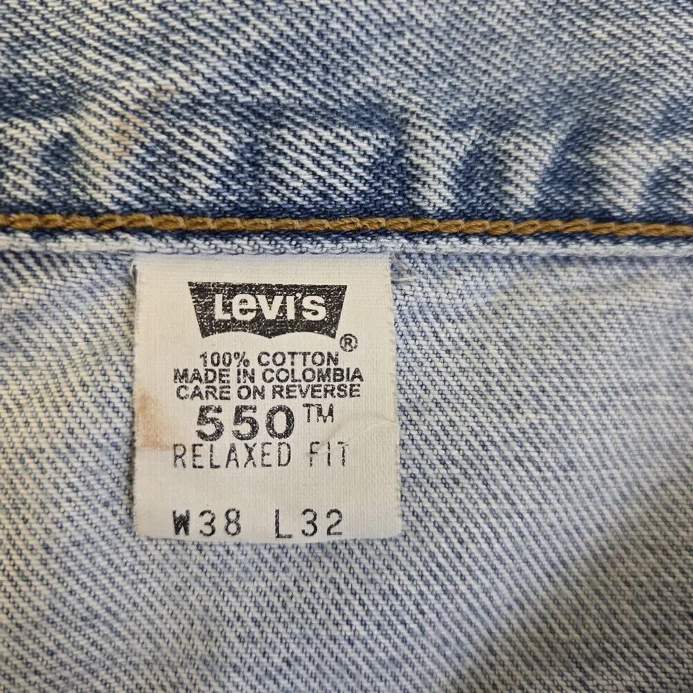 Levi's 550 Jeans Relaxed Fit Straight/Taper Distressed Men's 38X32 (act. 37X32)